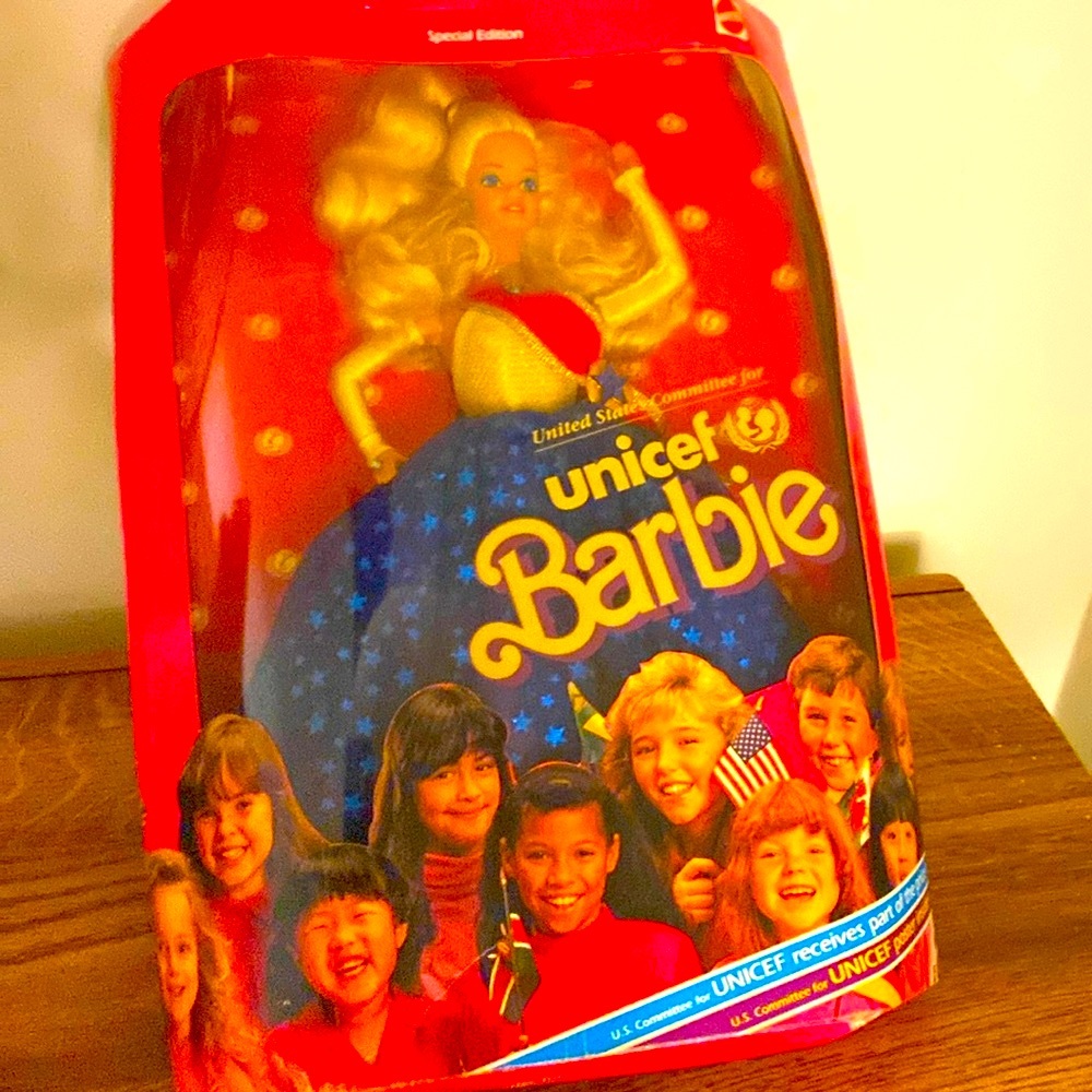 SOLD! 🌎Unicef Barbie 🌎 Vintage Special Edition 🌎 1989 🌎 #1920 🌎 NRFB 🌎